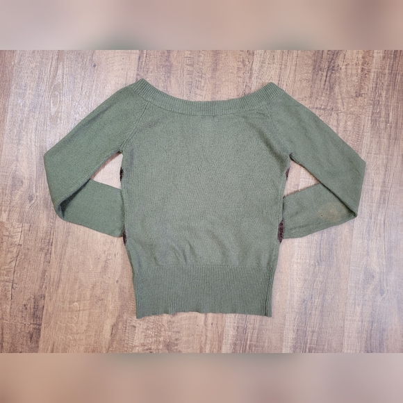 FREE W BUNDLE Le Chateau boat neck sweater - Picture 9 of 10